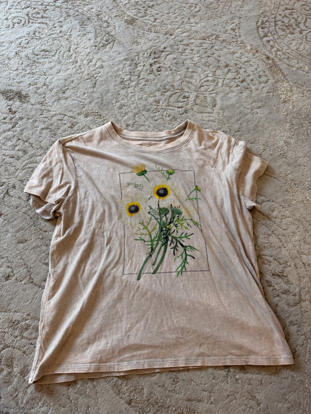 Fifth Sun Beige Tee with Yellow Sunflower Graphic